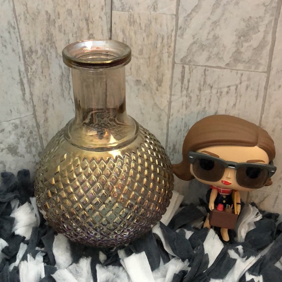 Sunset Luster Iridescent Textured Diamond Pattern Glass Vase Decorative Accent - Picture 9 of 9